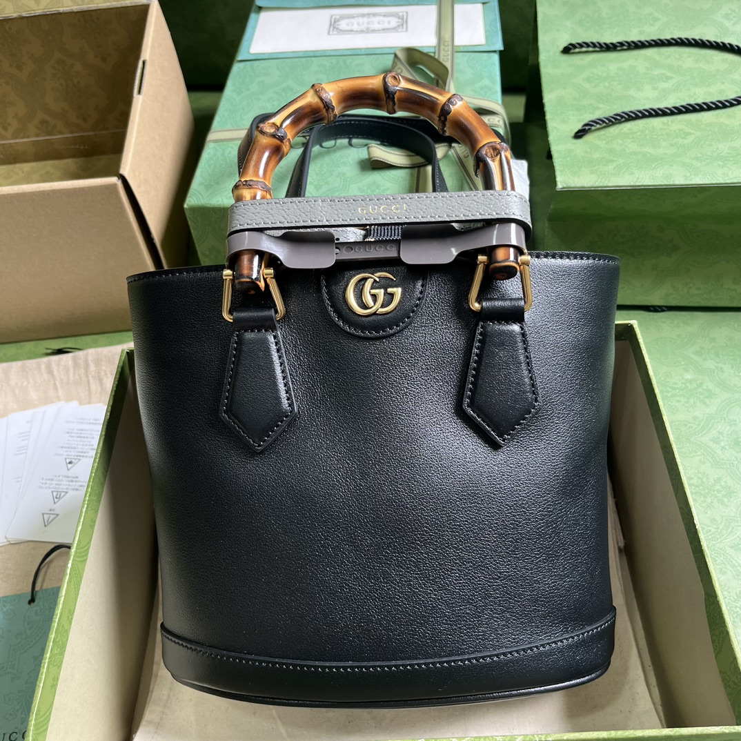 G*u*i diana small tote bag