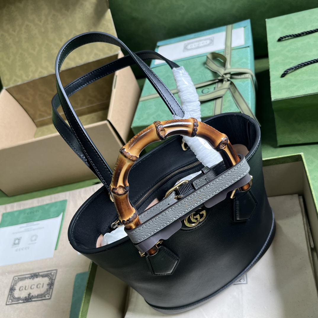 G*u*i diana small tote bag