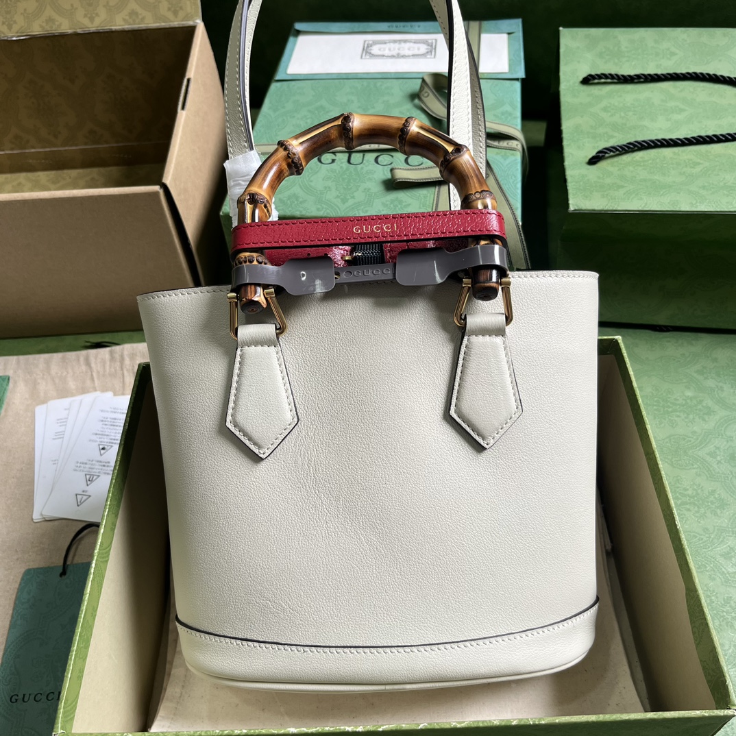 G*u*i diana small tote bag