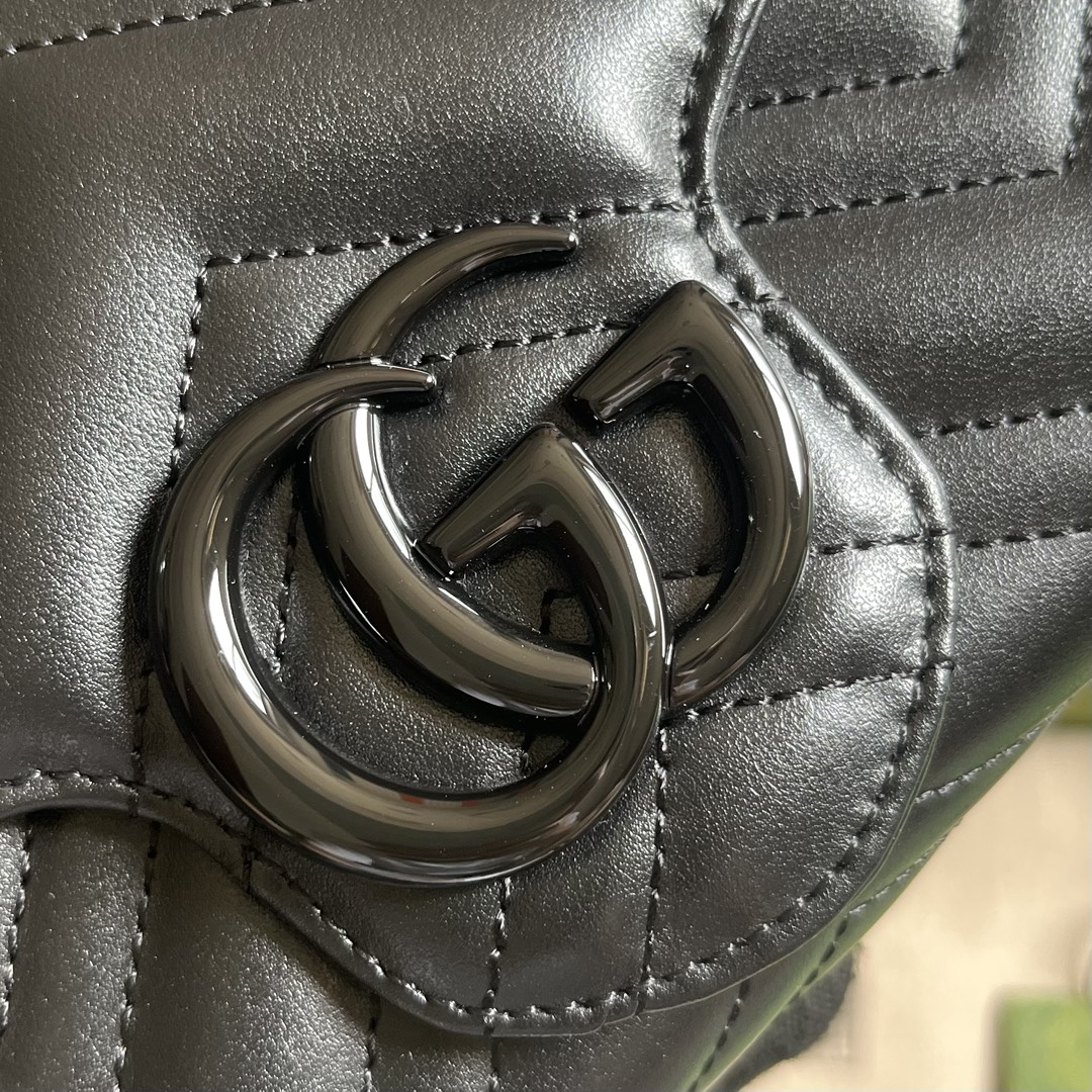 G*u*i gg marmont mini bag
