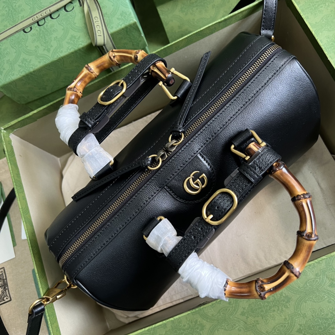 G*u*i aria handbag