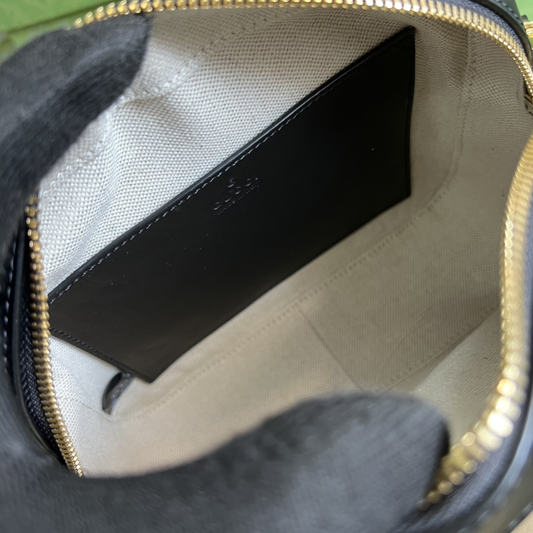 G*u*i gg matelassÉ small bag