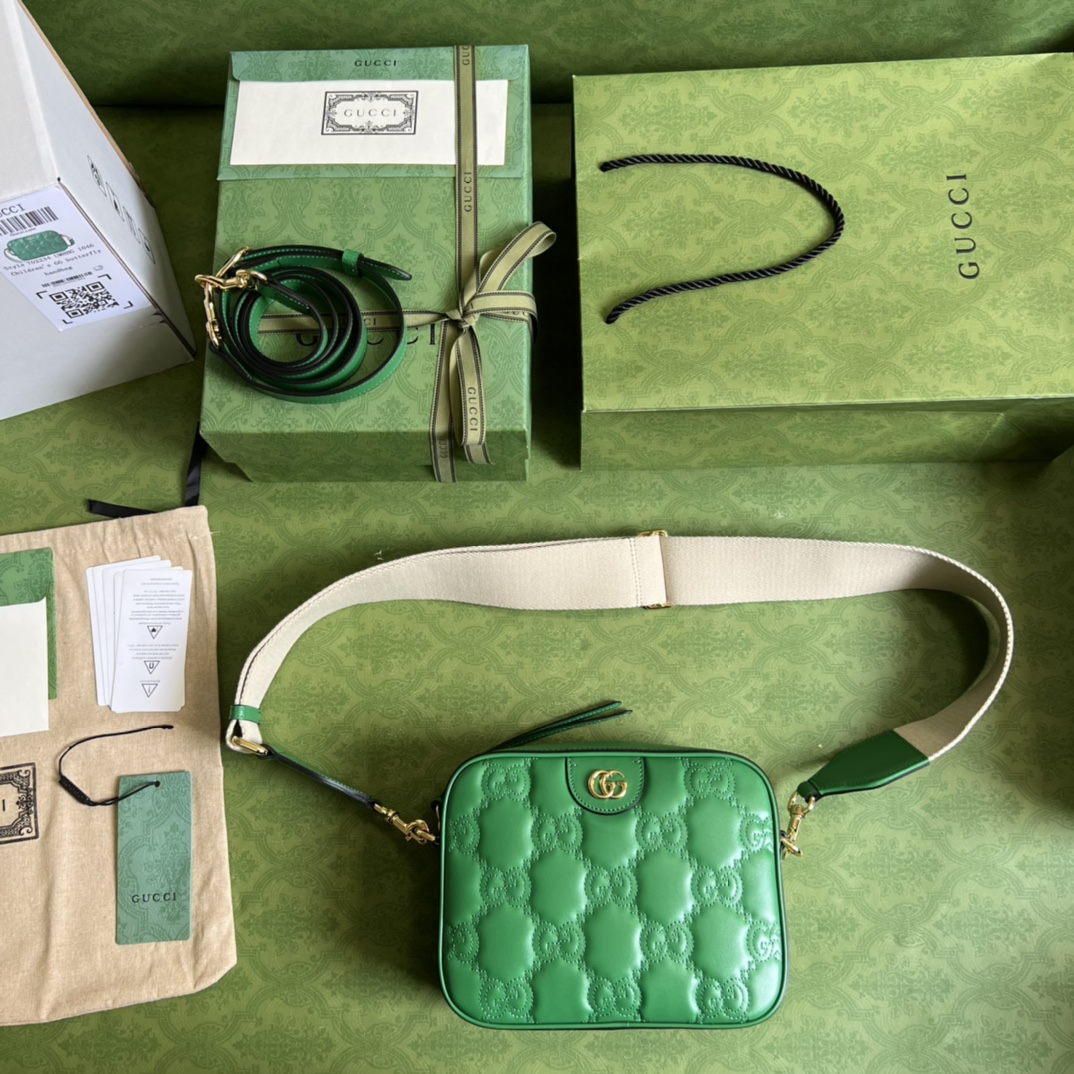 G*u*i gg matelassÉ small bag