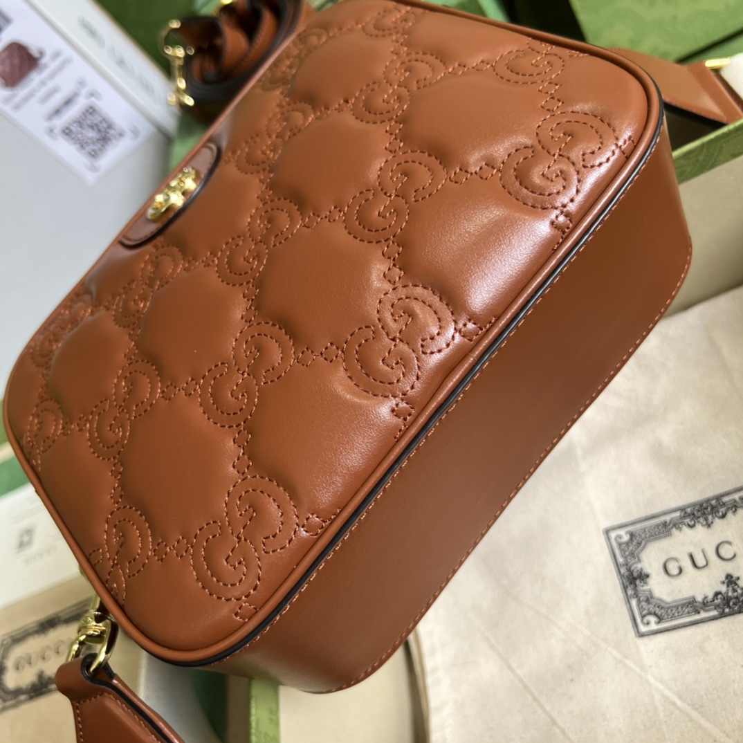 G*u*i gg matelassÉ small bag