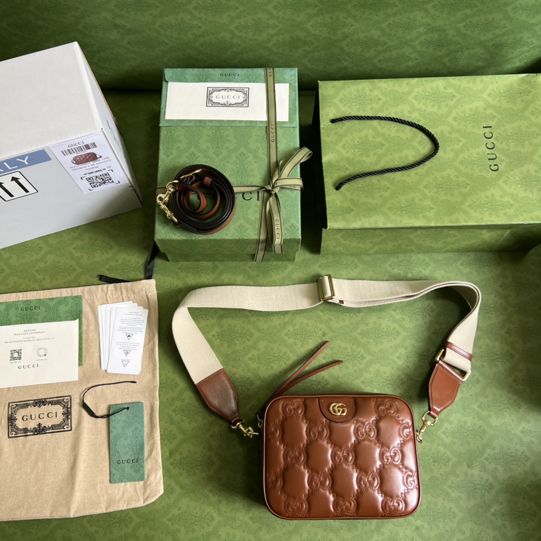 G*u*i gg matelassÉ small bag