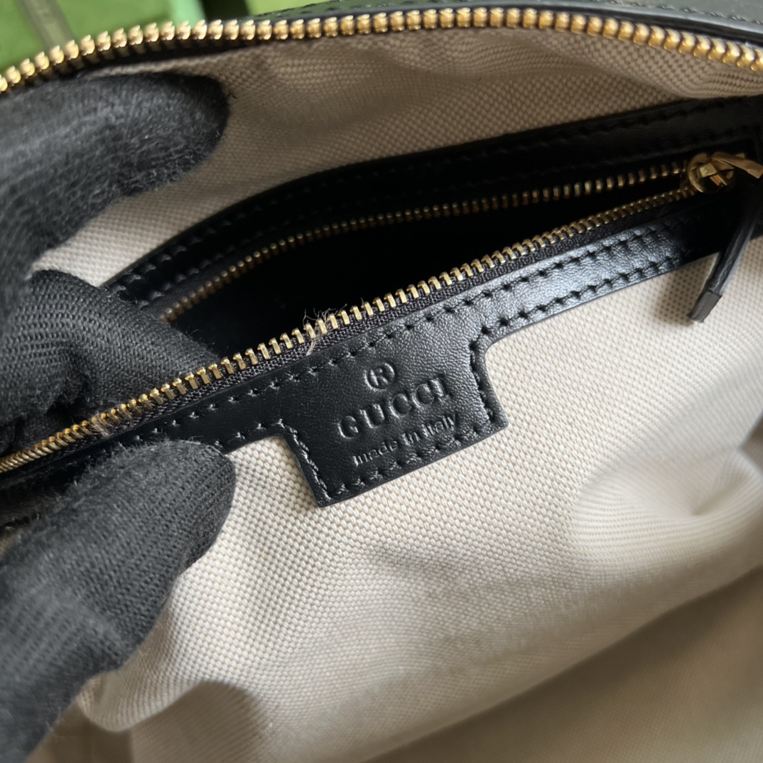 G*u*i gg matelassÉ medium bag