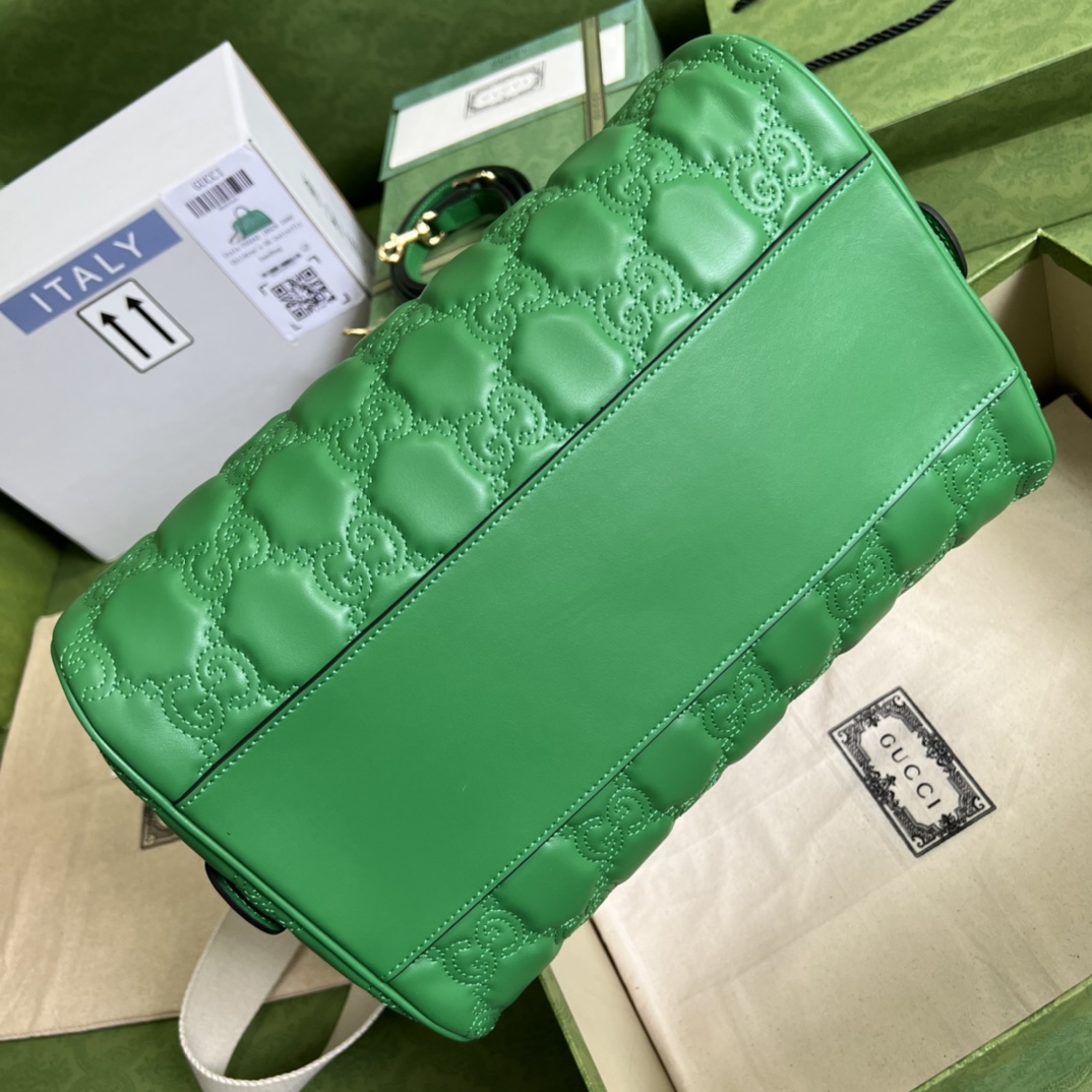 G*u*i gg matelassÉ medium bag