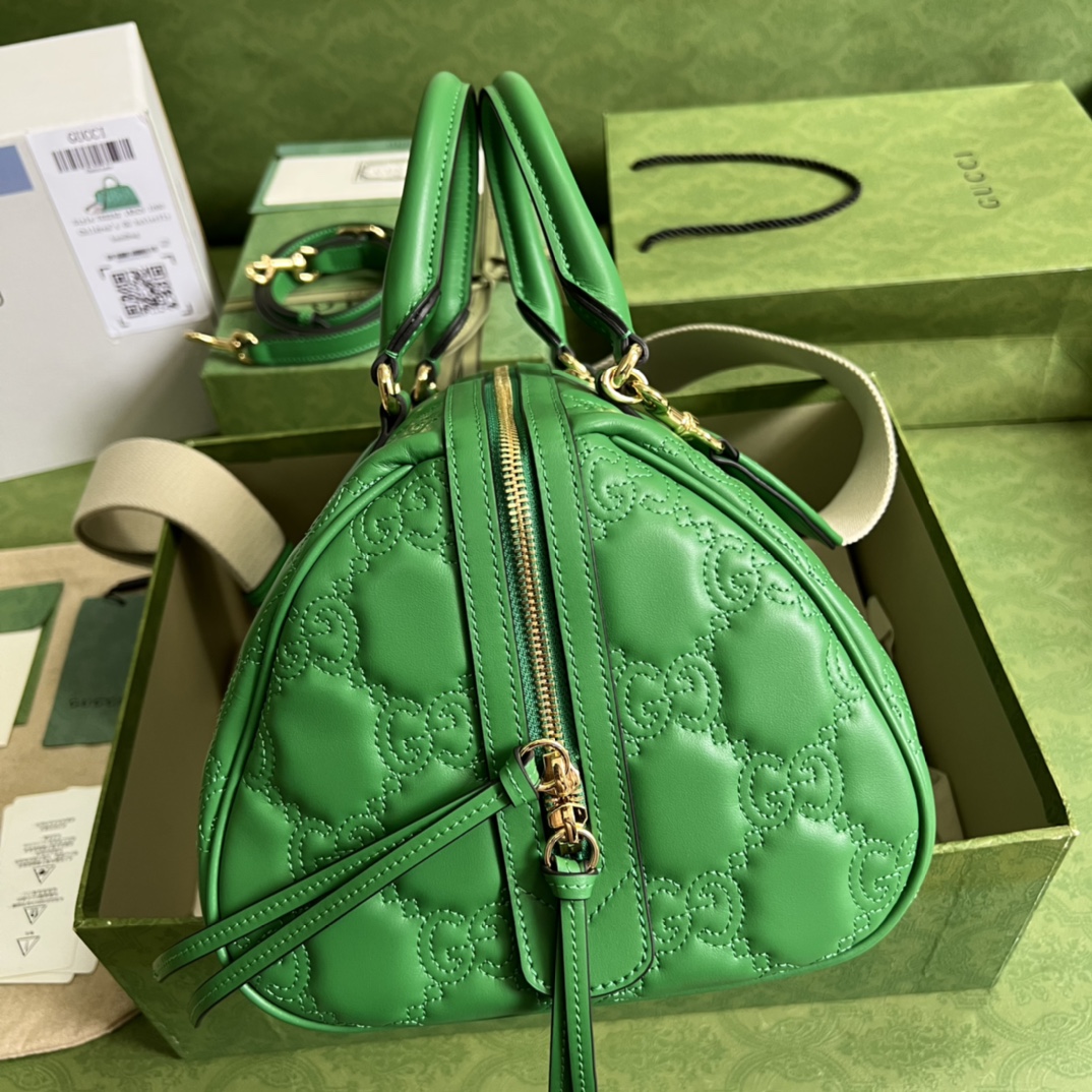 G*u*i gg matelassÉ medium bag