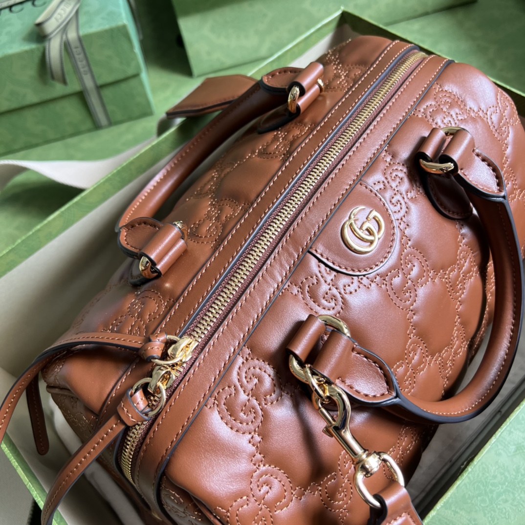 G*u*i gg matelassÉ medium bag