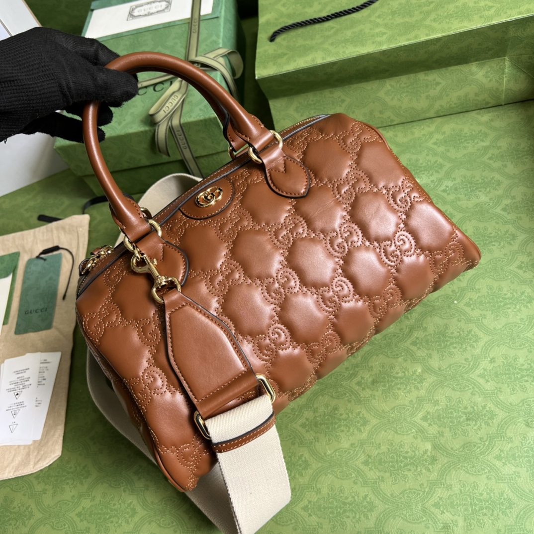 G*u*i gg matelassÉ medium bag