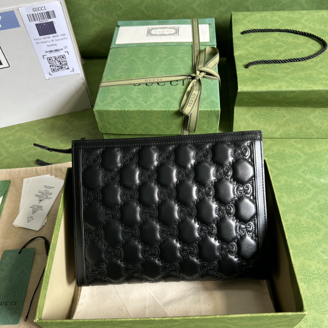 G*u*i gg matelassÉ pouch