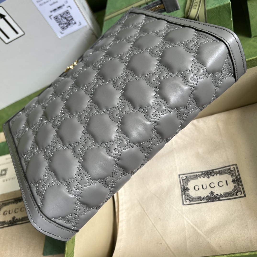 G*u*i gg matelassÉ pouch