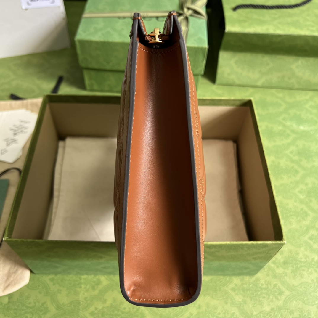 G*u*i gg matelassÉ pouch