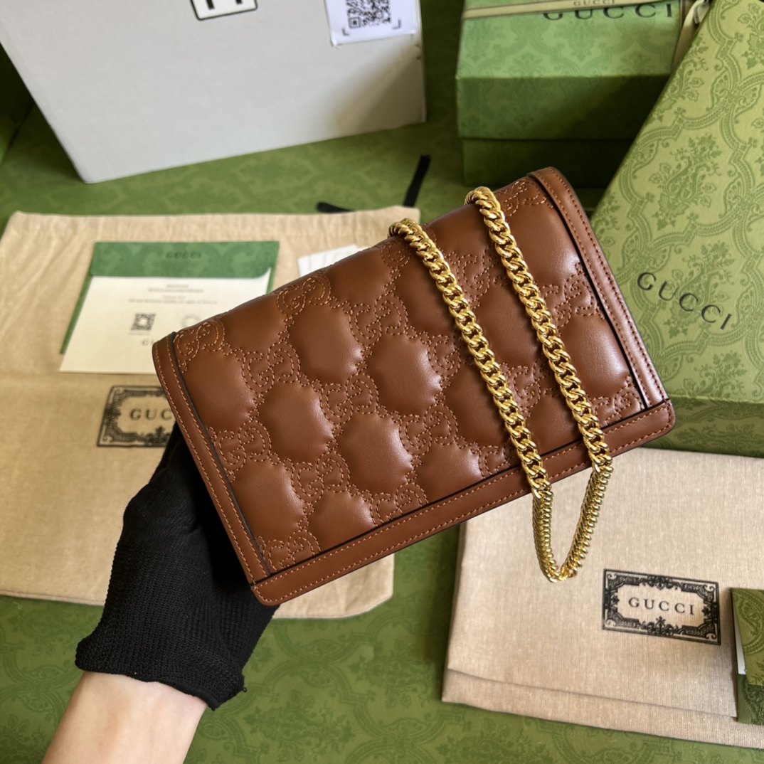 G*u*i gg matelassÉ chain wallet