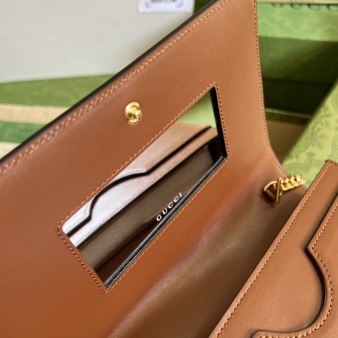 G*u*i gg matelassÉ chain wallet