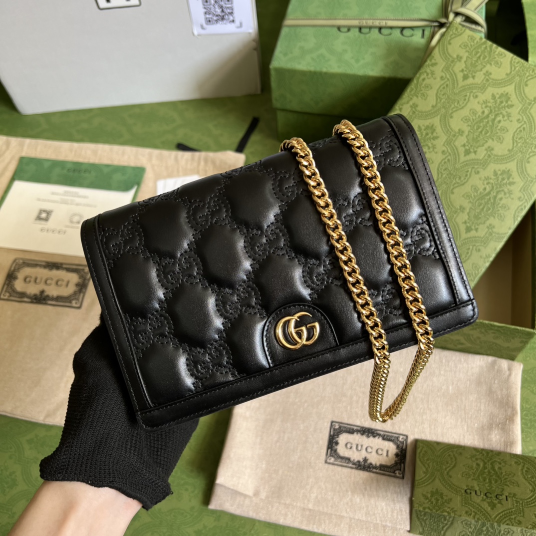 G*u*i gg matelassÉ chain wallet