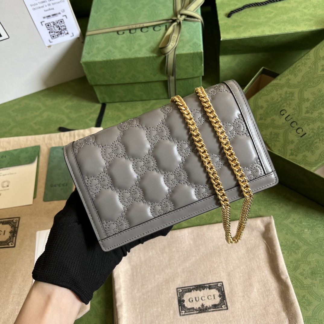 G*u*i gg matelassÉ chain wallet