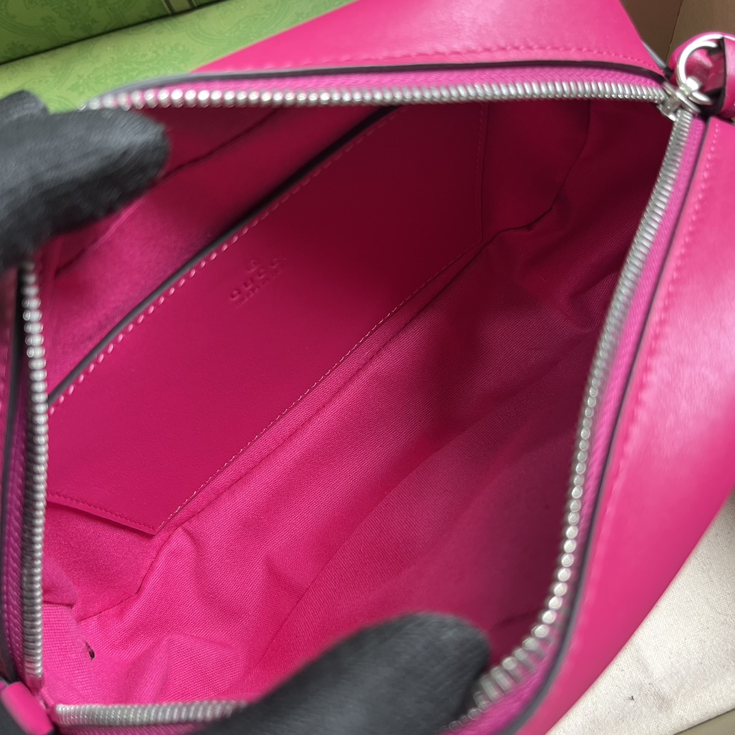 G*u*i marmont small matelassé shoulder bag