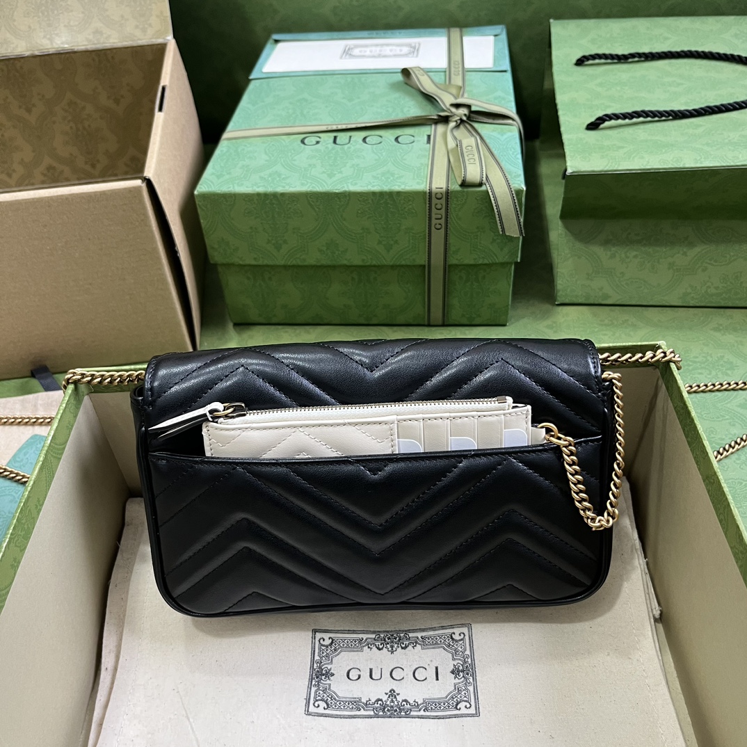 G*u*i gg marmont mini bag