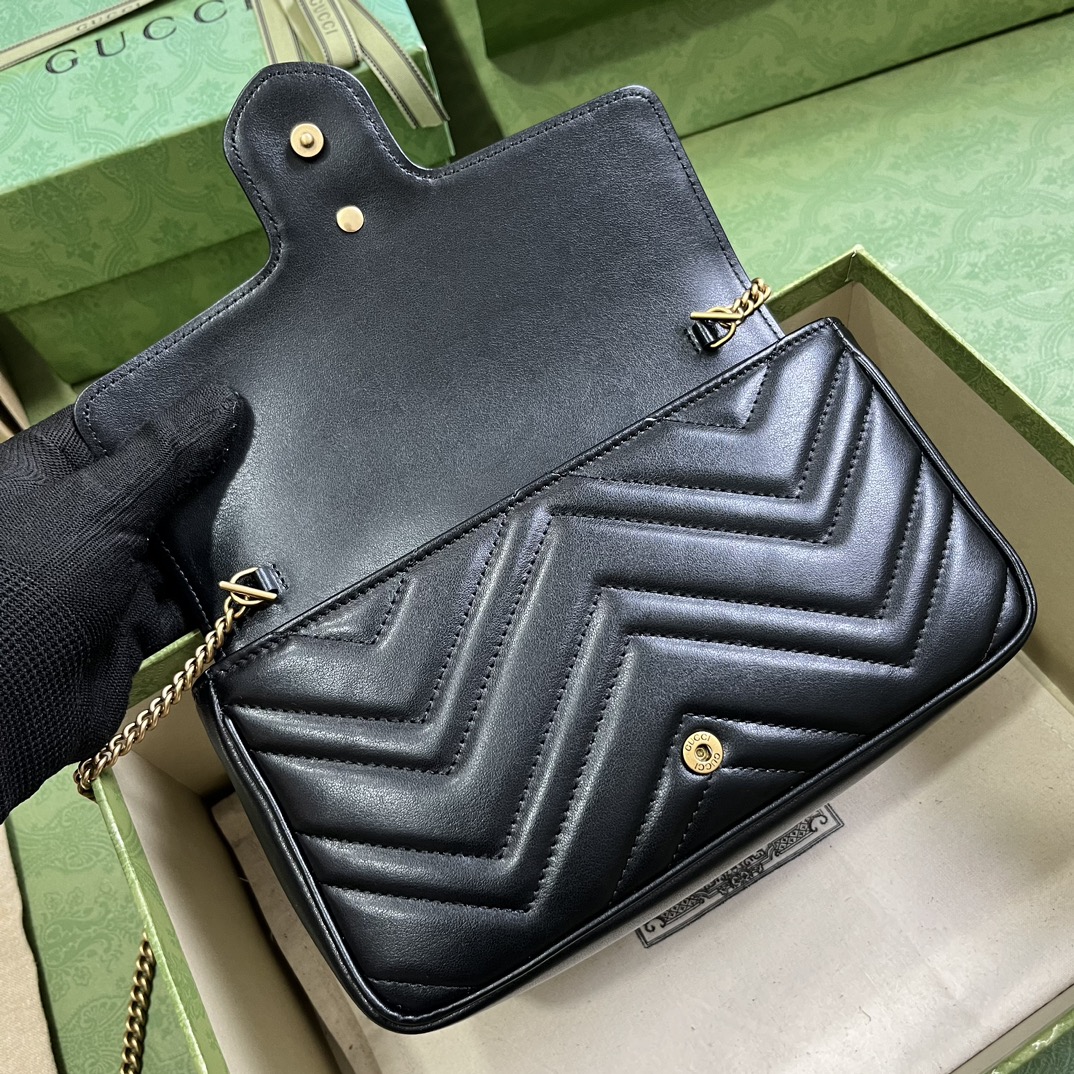 G*u*i gg marmont mini bag