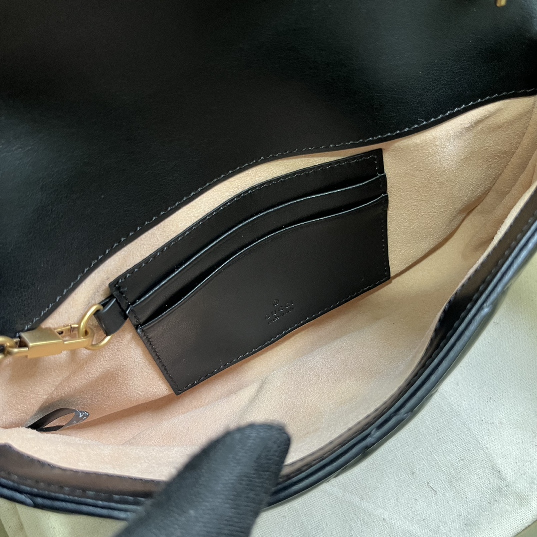 G*u*i gg marmont mini bag