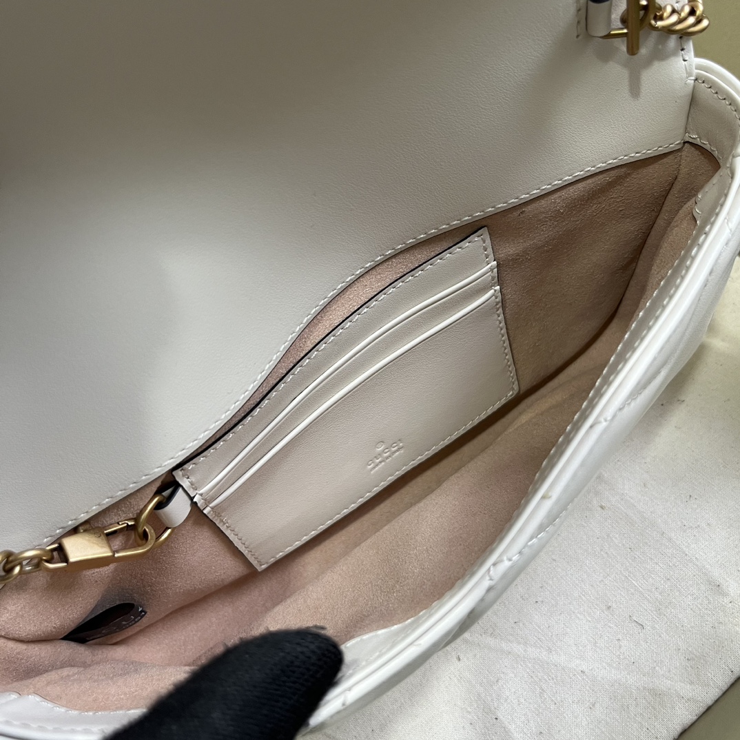 G*u*i gg marmont mini bag