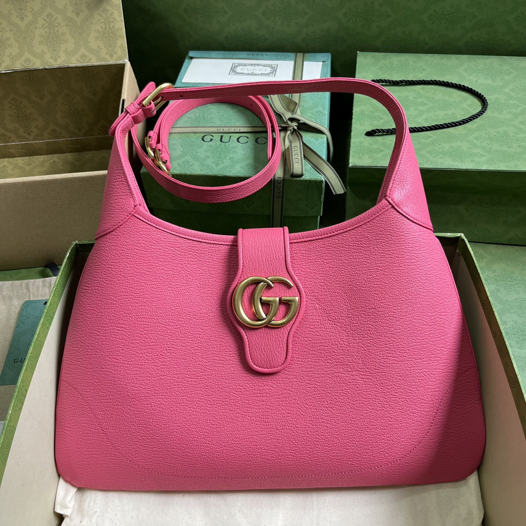 G*u*i aphrodite medium shoulder bag
