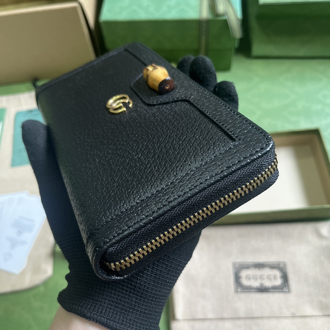 G*u*i diana wallet