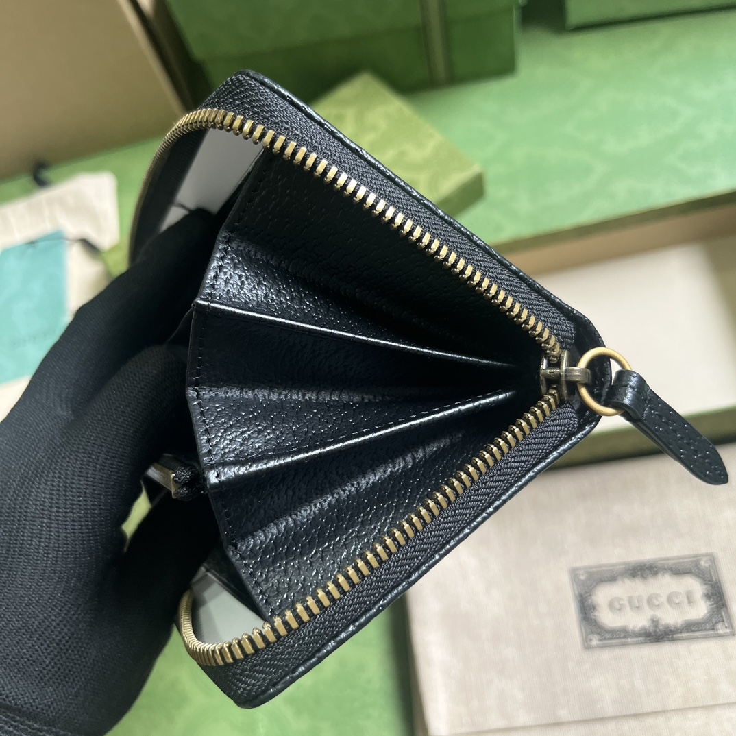 G*u*i diana wallet