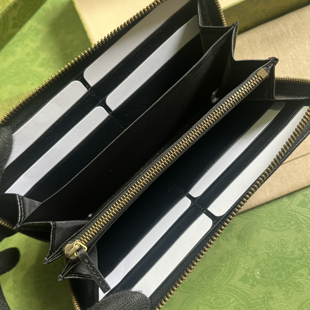 G*u*i diana wallet