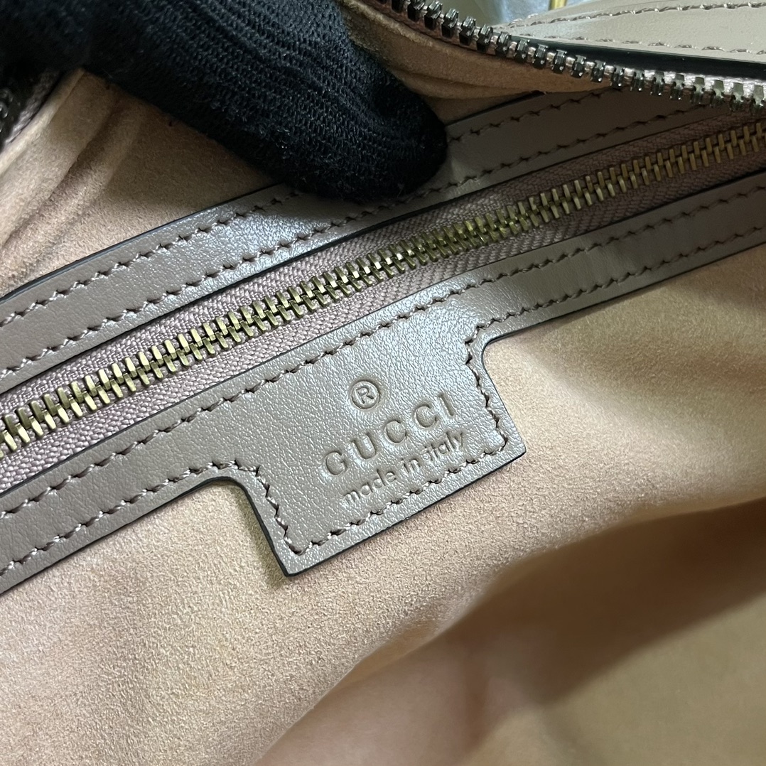 G*u*i gg marmont small top handle bag