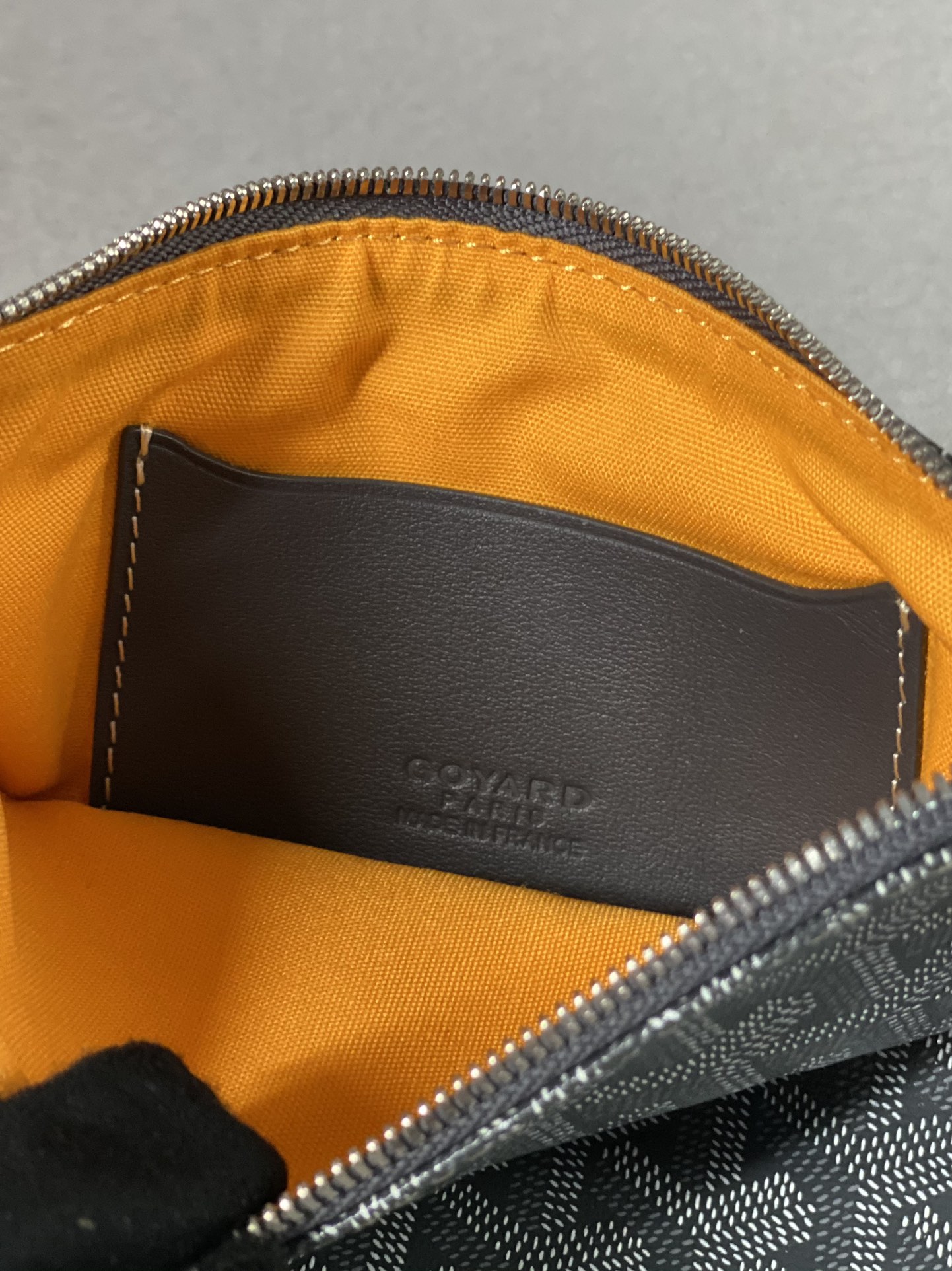Go*ard sénat pm pouch