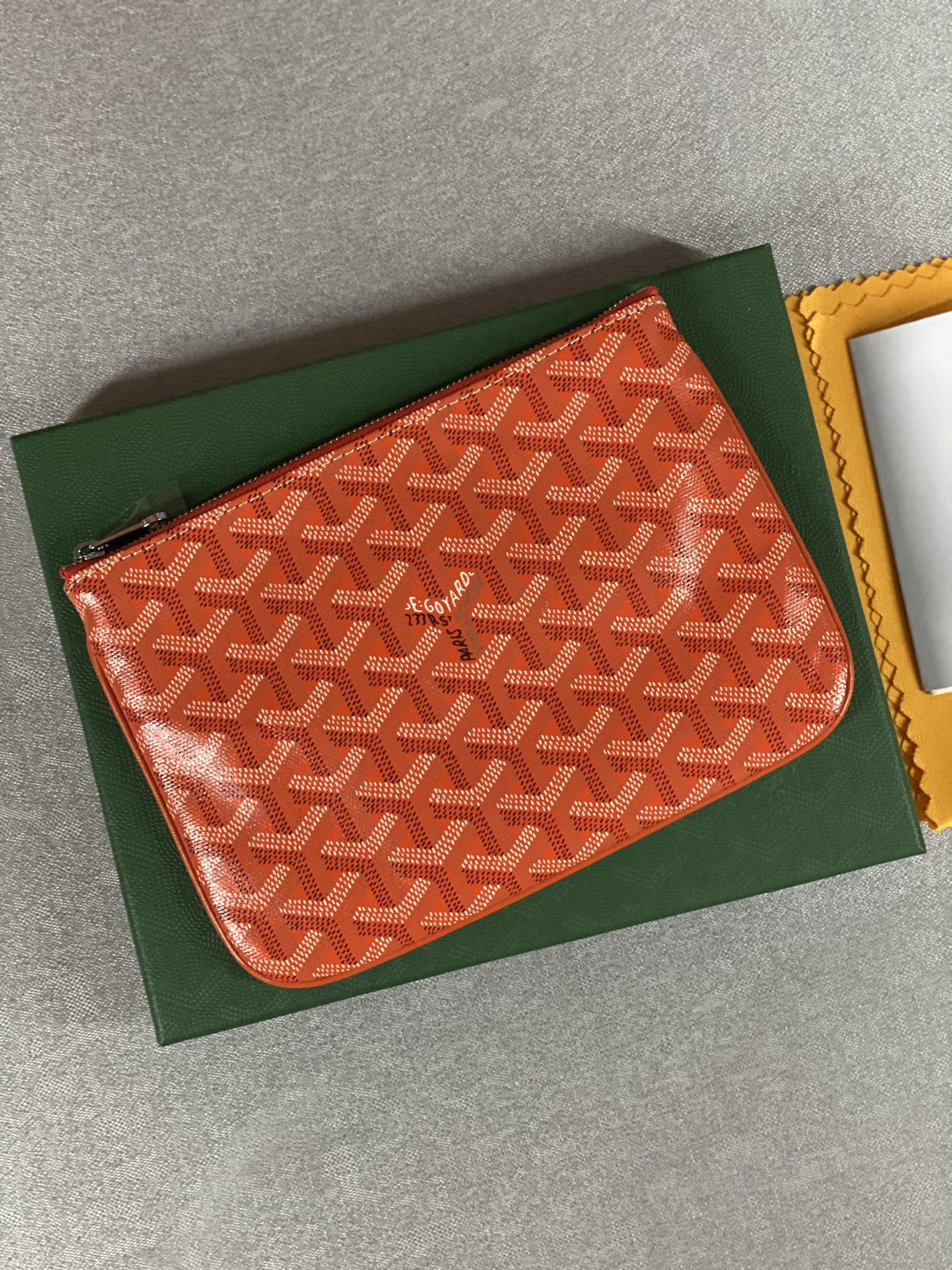 Go*ard sénat pm pouch