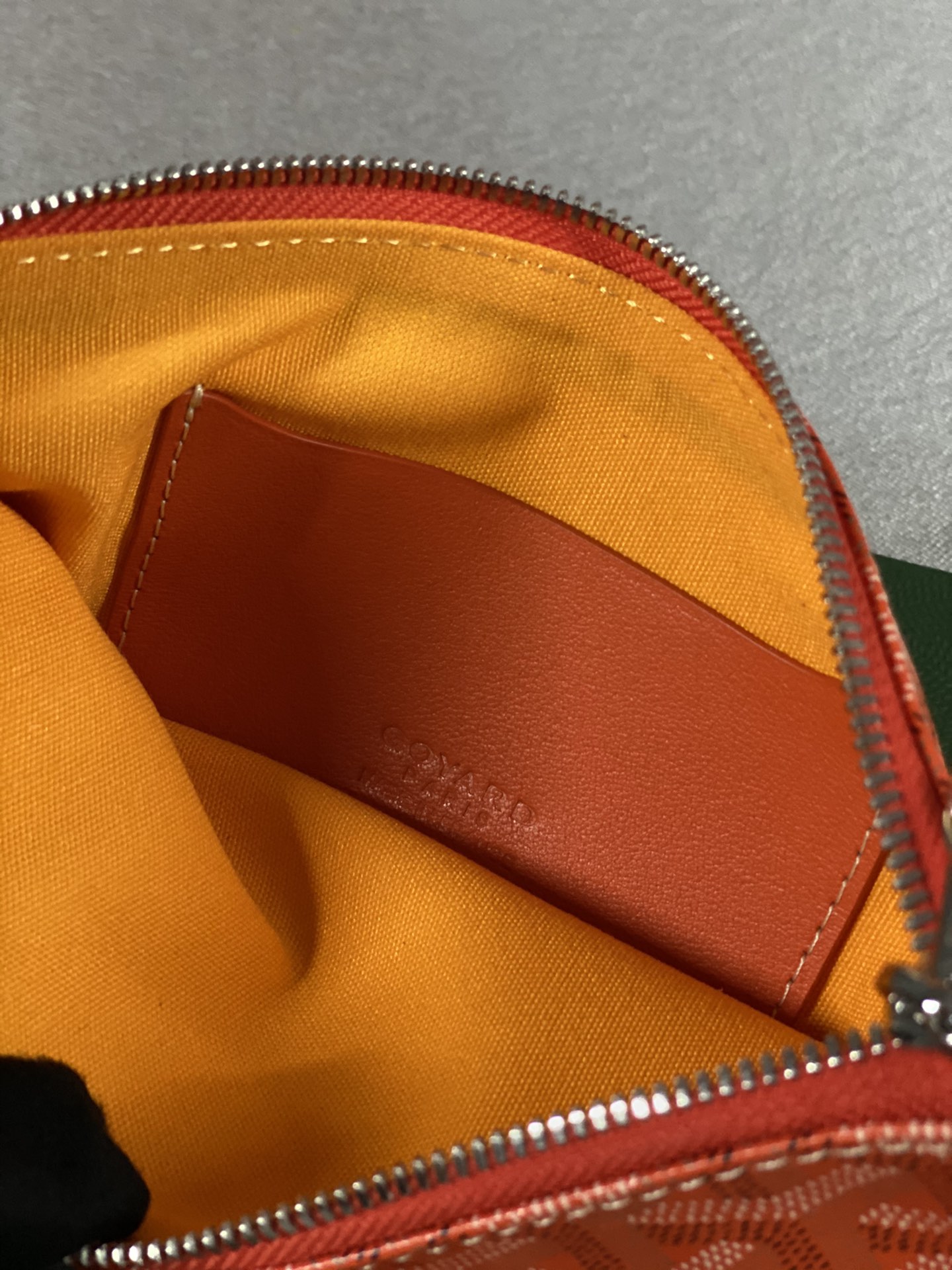 Go*ard sénat pm pouch