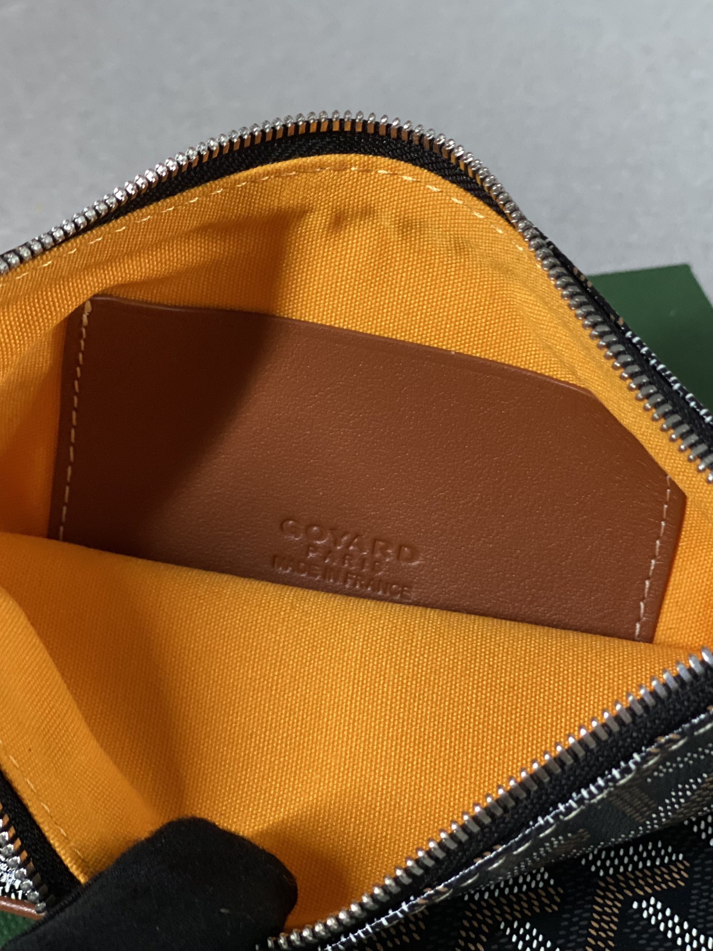 Go*ard sénat pm pouch