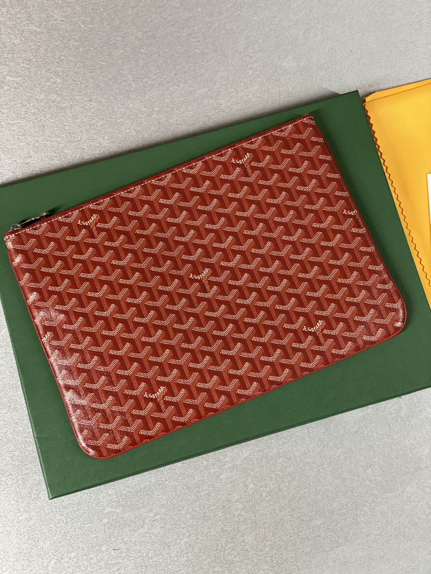 Go*ard sénat mgm pouch