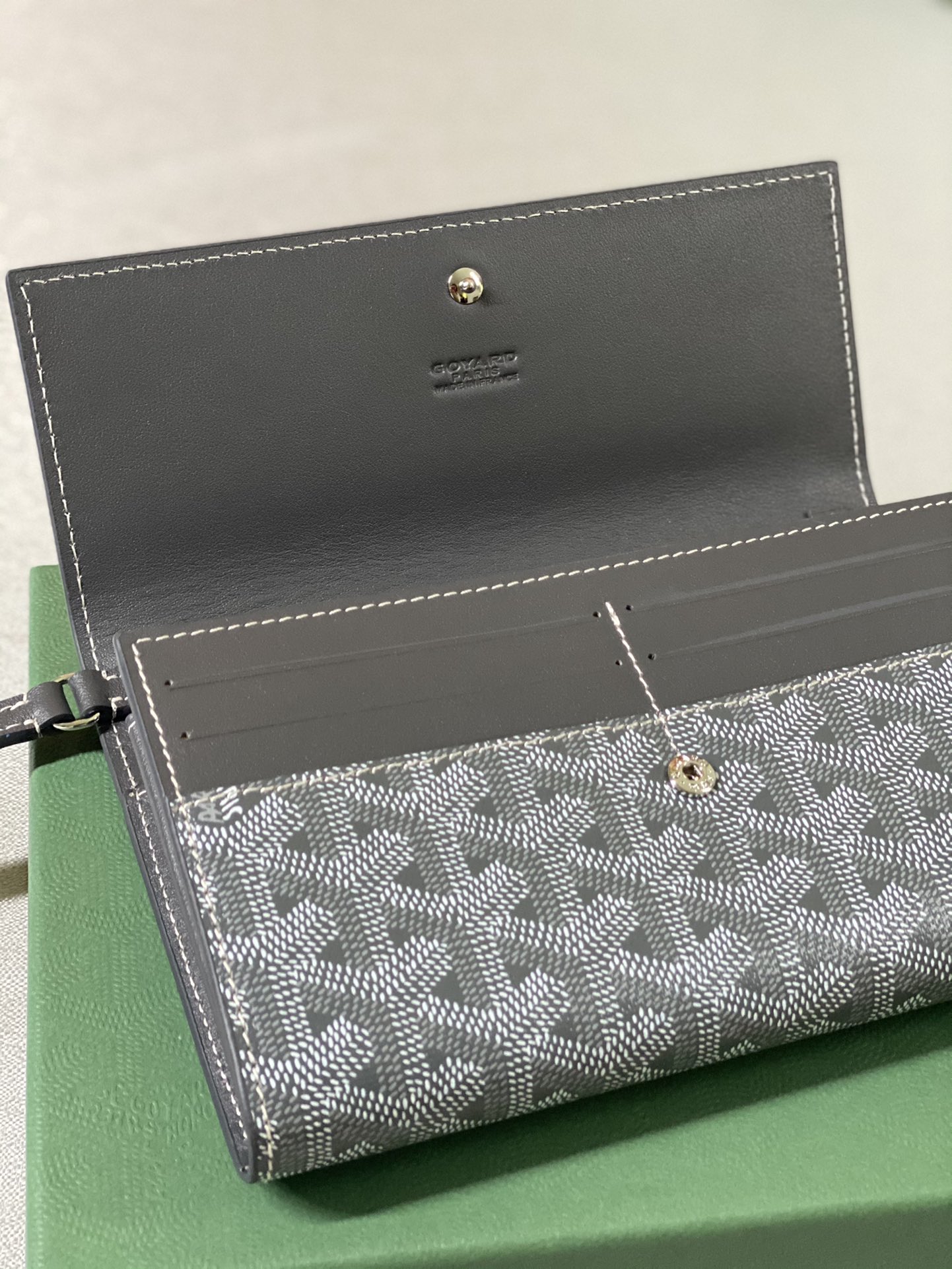 Go*ard varenne continental wallet