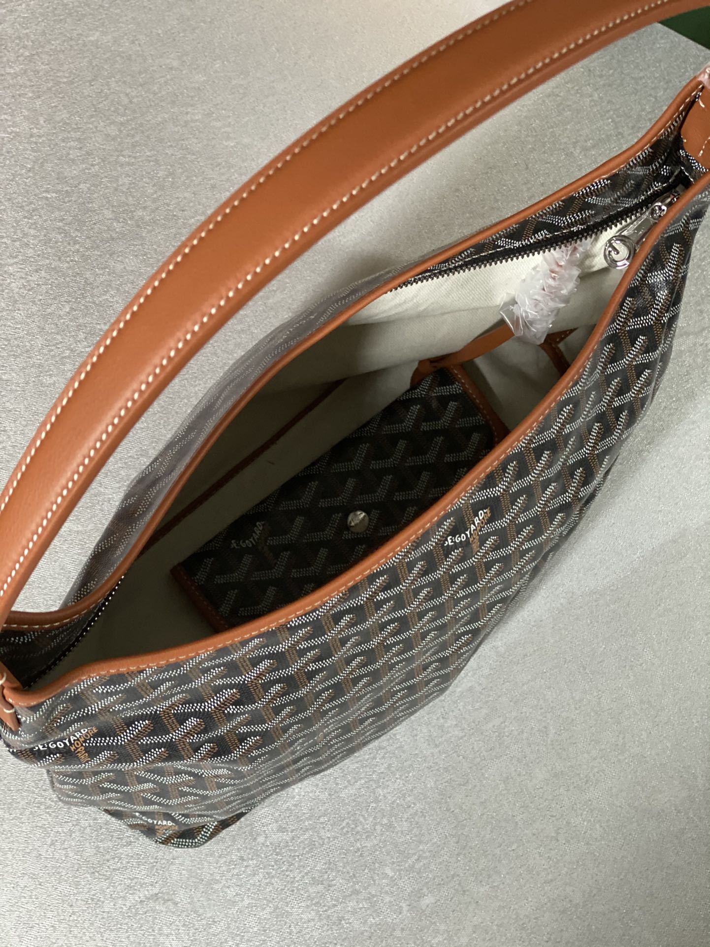 Go*ard hobo bag