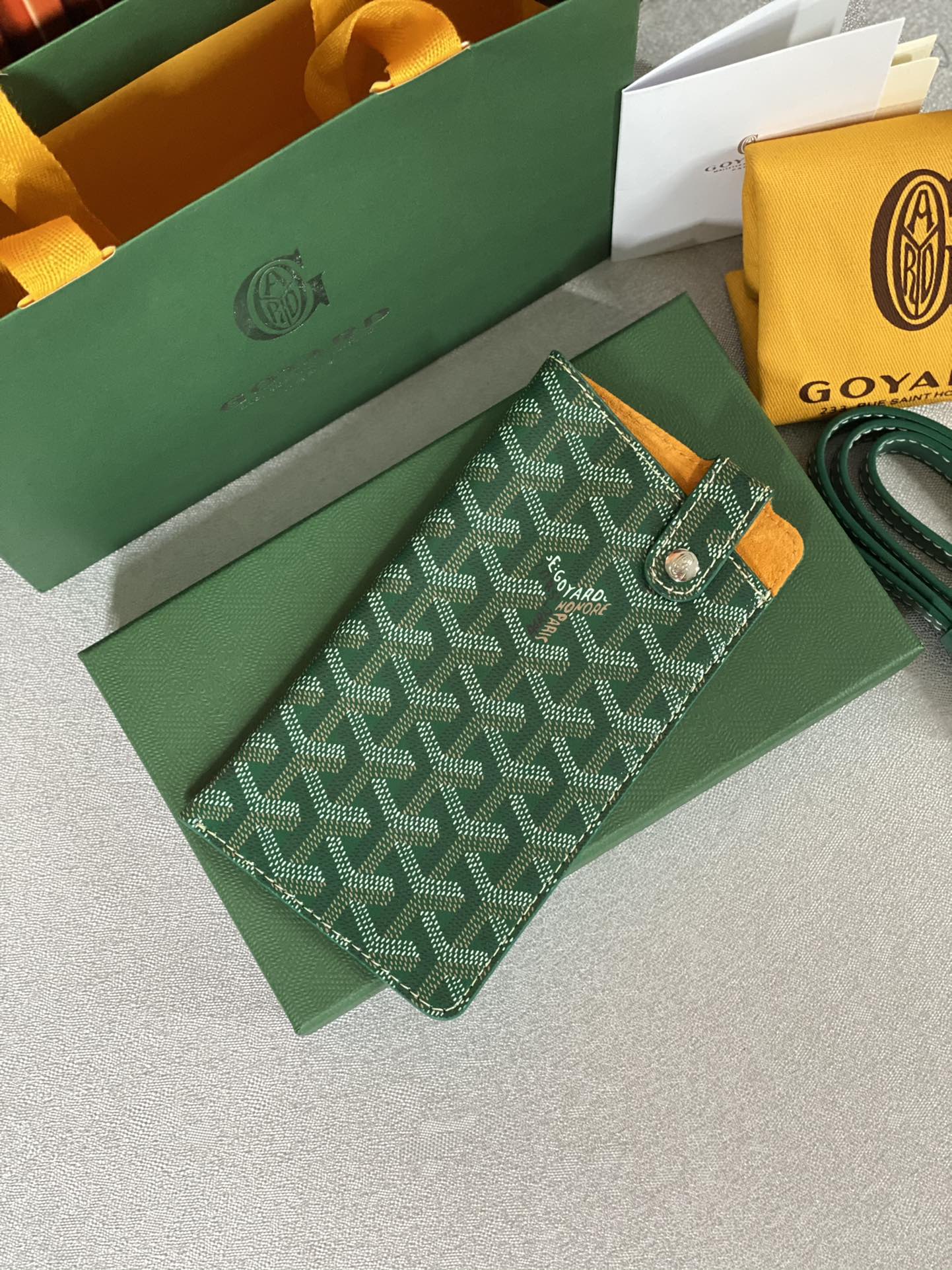 Go*ard montmartre gm case