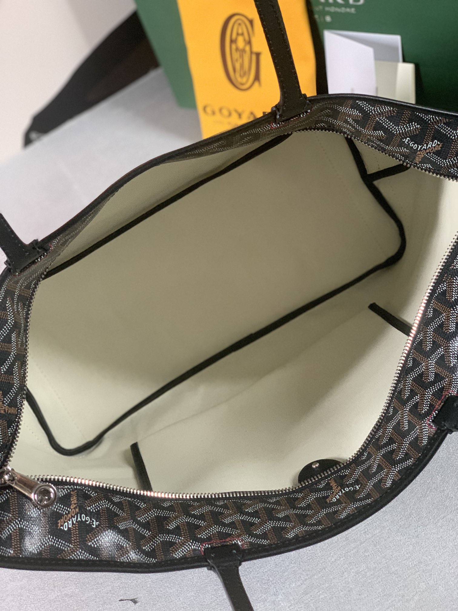 Go*ard artois mm bag