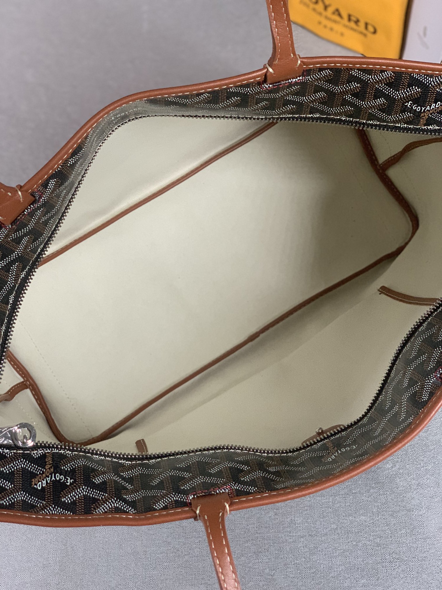 Go*ard artois mm bag