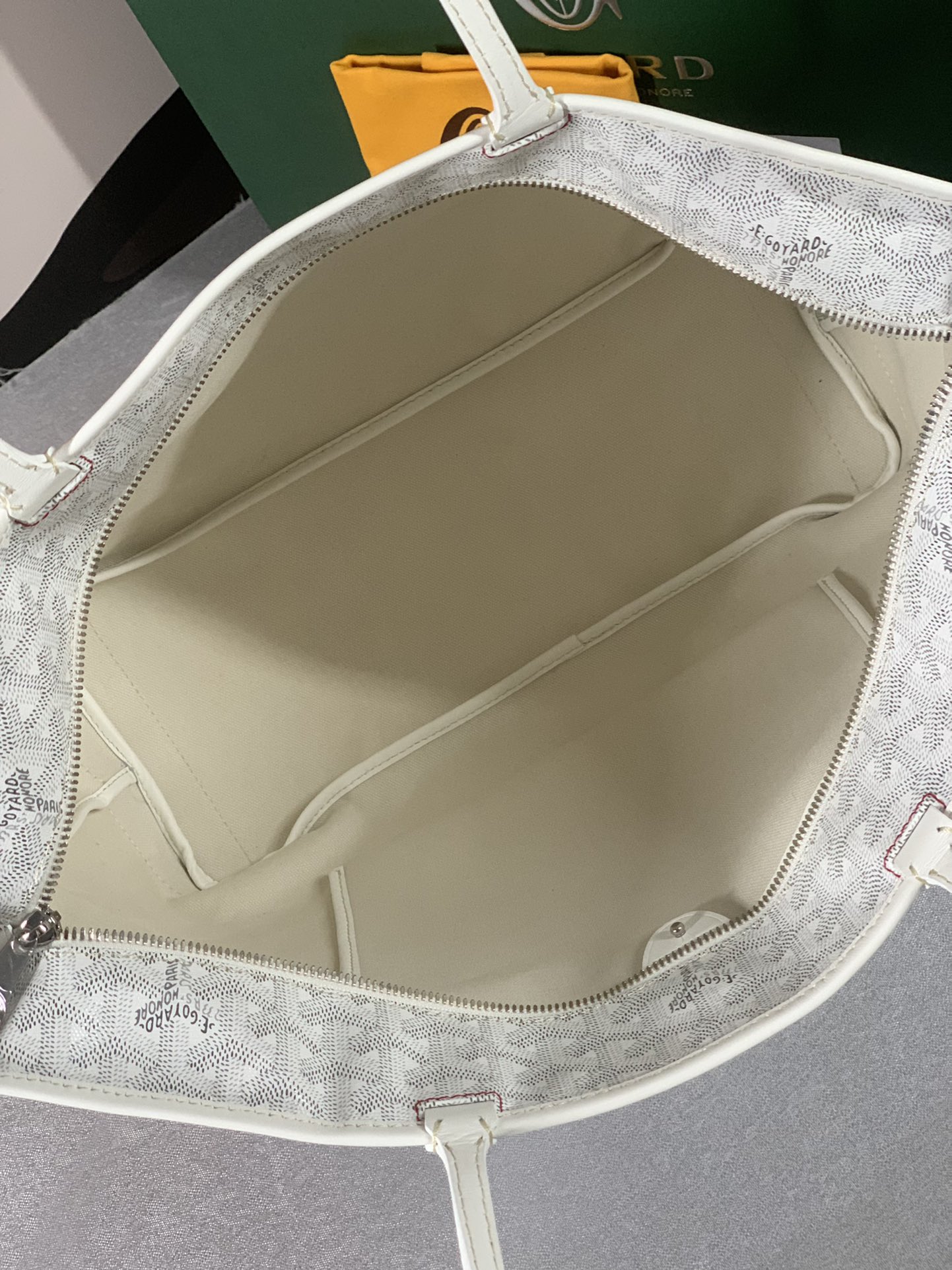 Go*ard artois mm bag