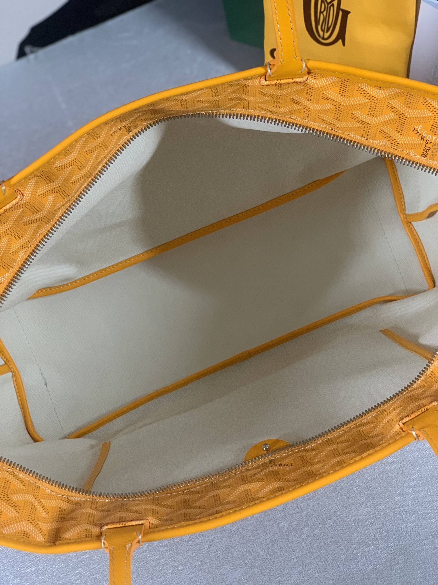 Go*ard artois mm bag