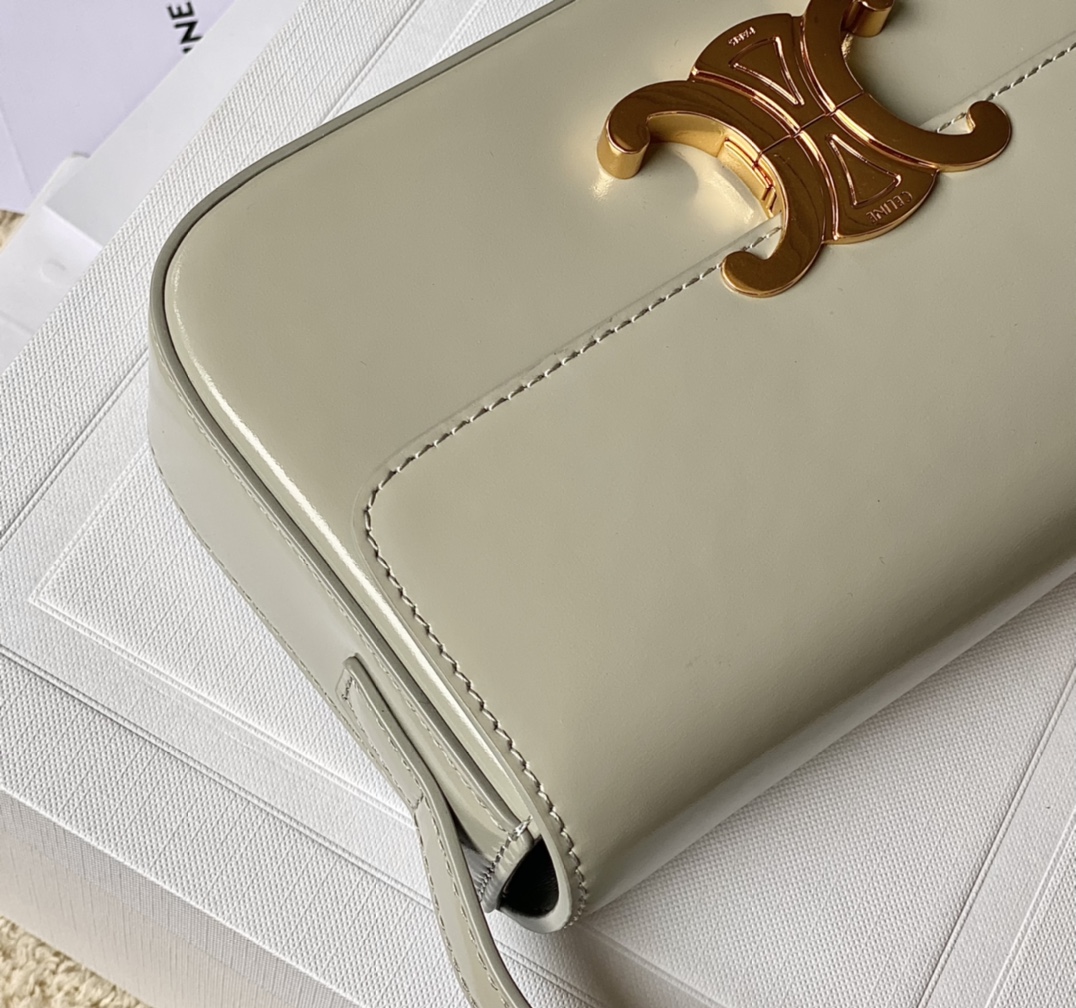 Ce**e triomphe shoulder bag