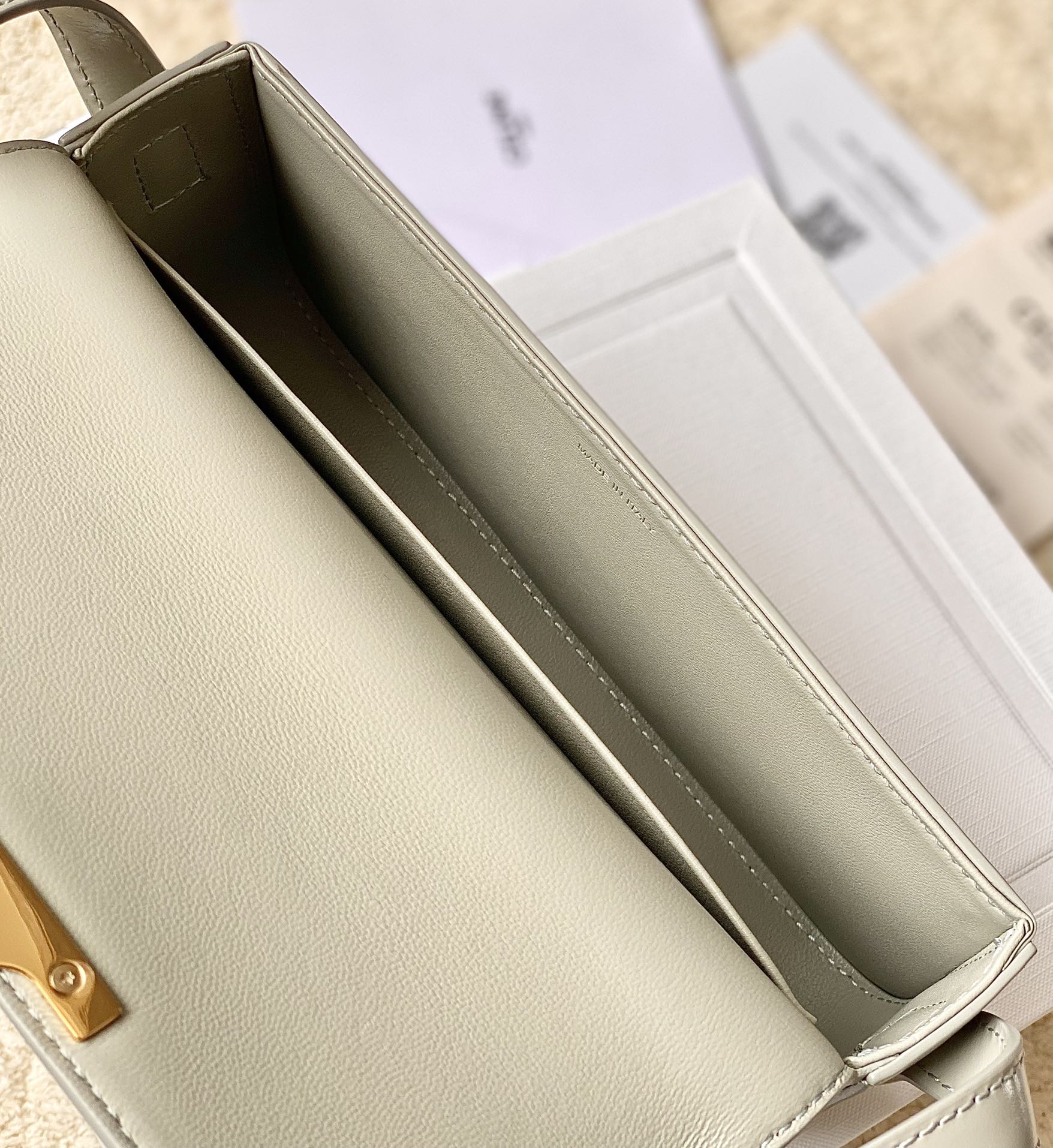 Ce**e triomphe shoulder bag