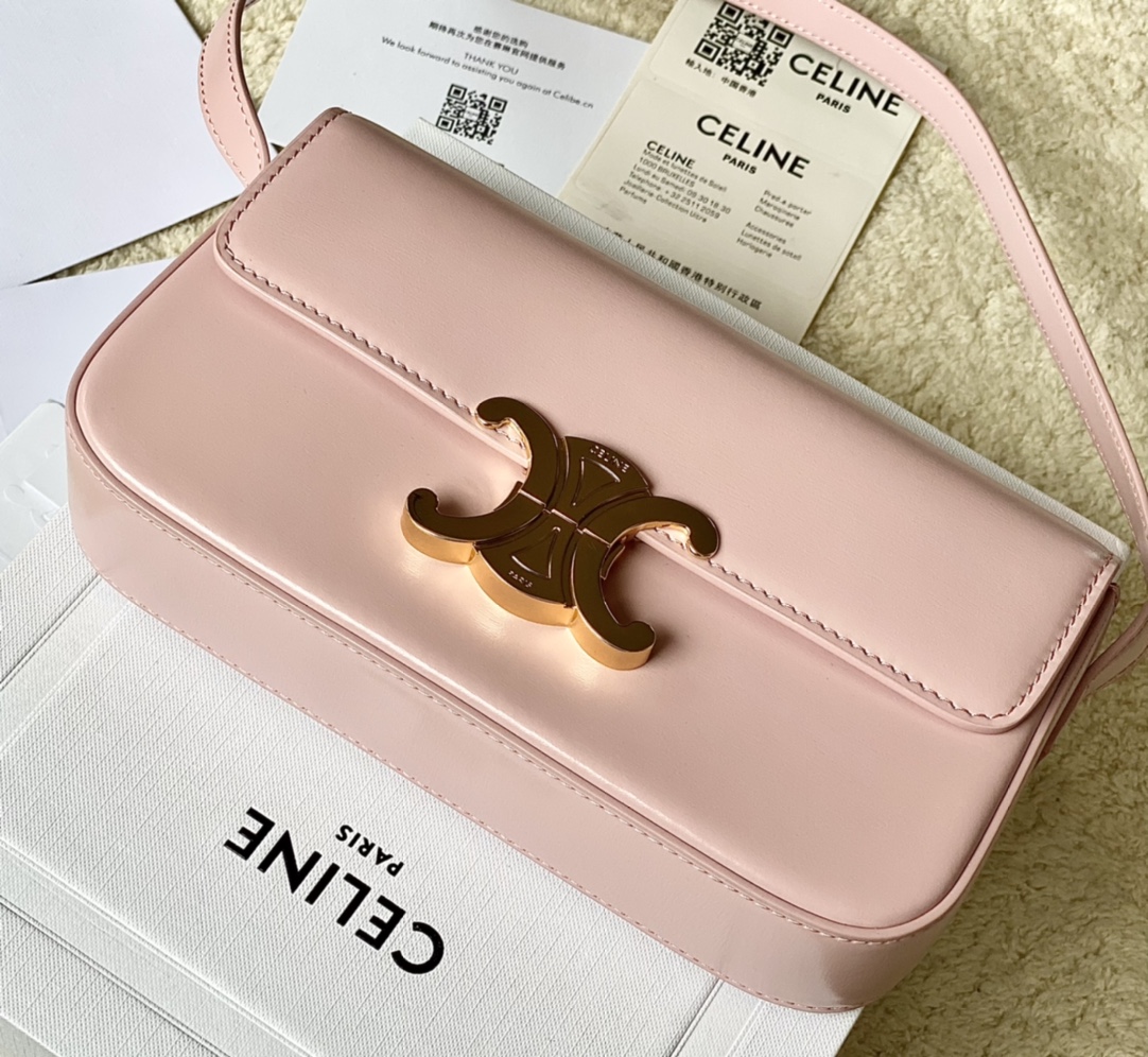 Ce**e triomphe shoulder bag