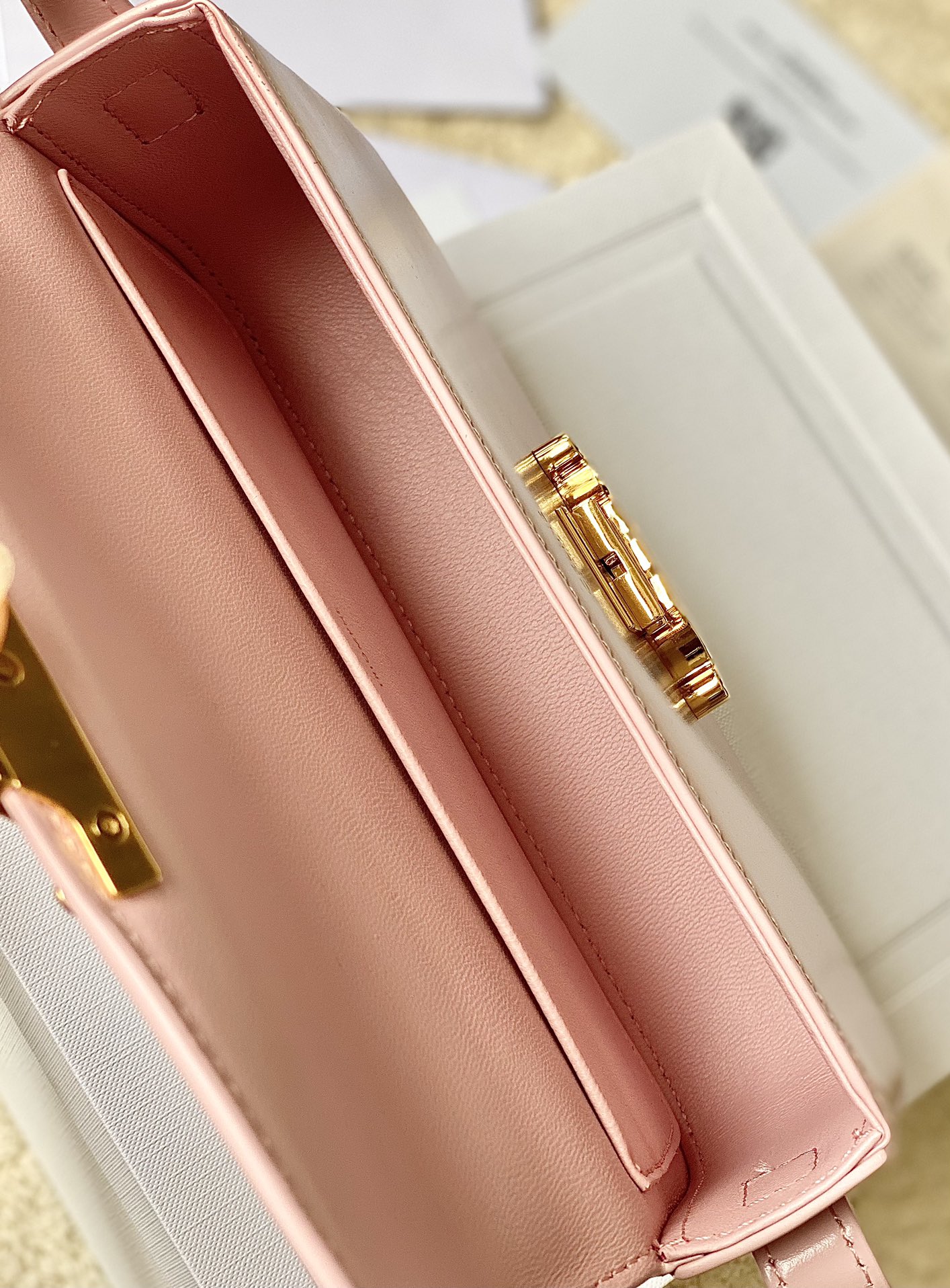 Ce**e triomphe shoulder bag