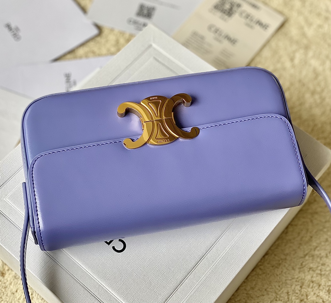 Ce**e triomphe shoulder bag