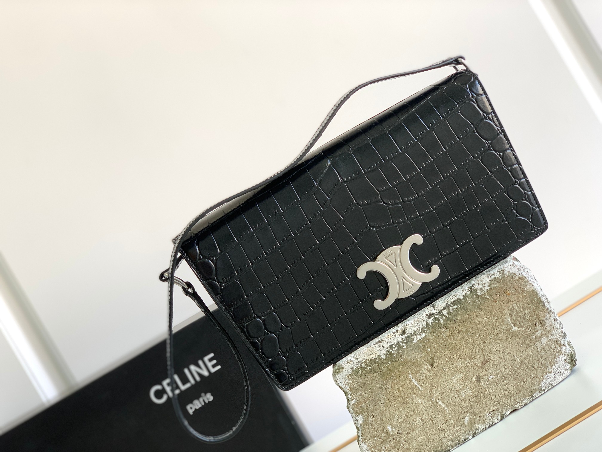 Ce**e trapeze triomphe bag