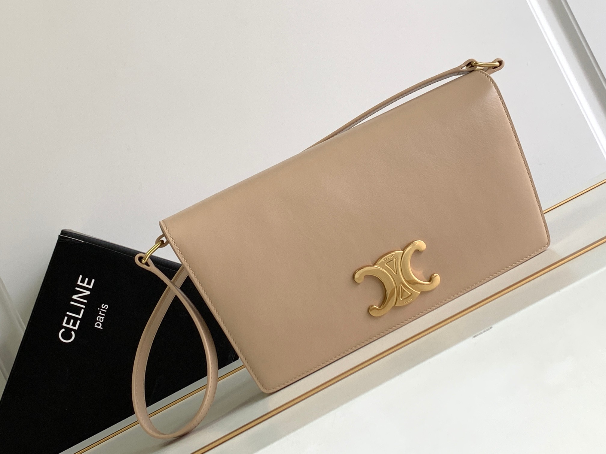 Ce**e trapeze triomphe bag